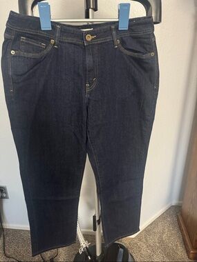 Levi's Dark Indigo Cropped Jeans
